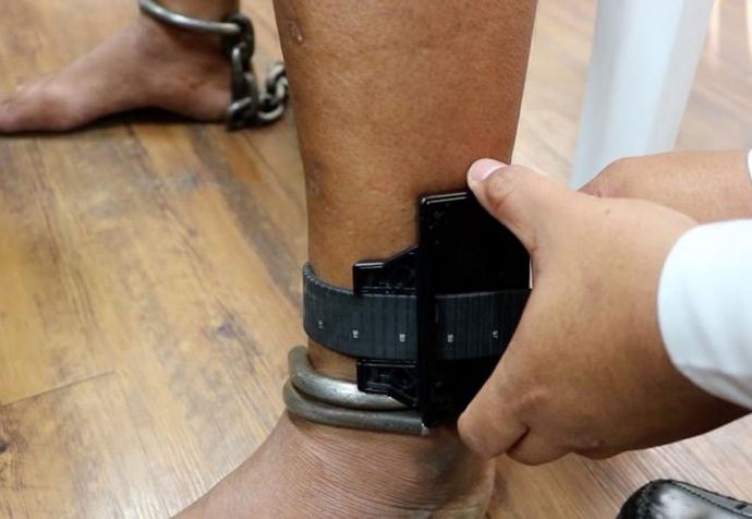 Srisuwan takes aim at ankle bracelet 'bid rigging'