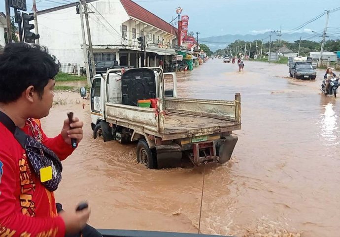 Thailand braces for week of heavy rain, rising waterways