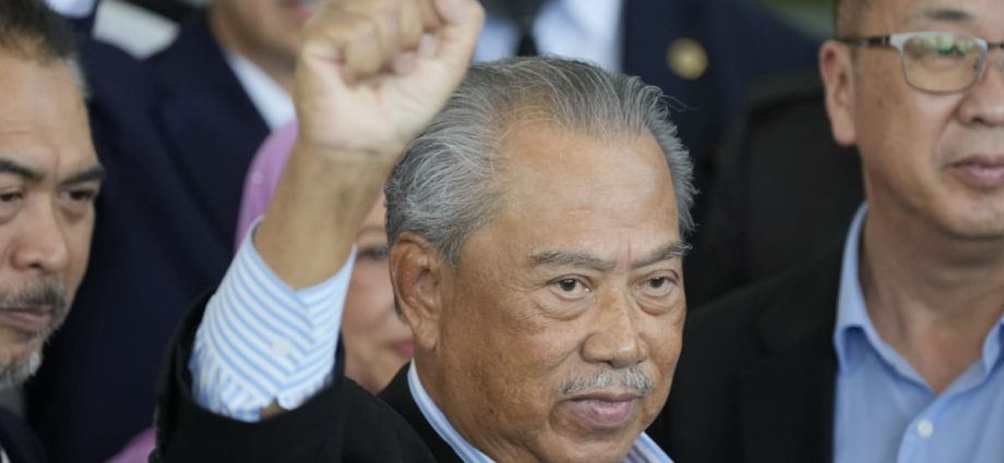 Analysis: Former Malaysia premier Muhyiddinâs political future in doubt as a crisis rocks his Bersatu party