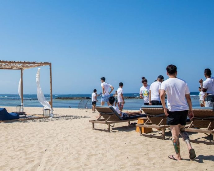 Beach resorts and Disneyland: Incentive trips motivate staff and help to recruit talent, say HR experts