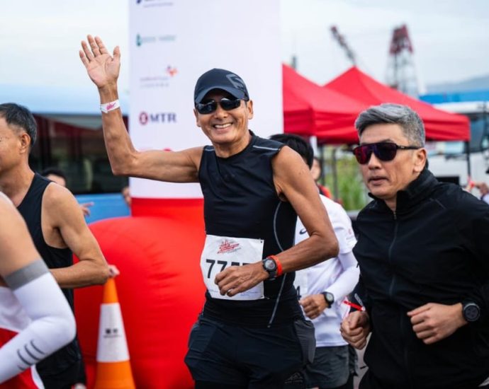 Chow Yun Fat, 68, completes his first 21km half marathon in a little over 2 hours