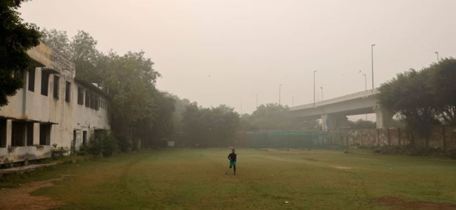 Delhi primary schools to stay closed amidst high pollution levels