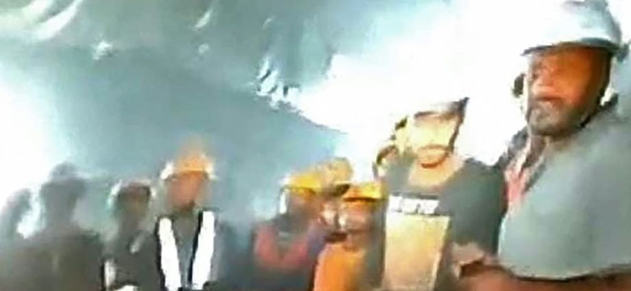 Indian workers trapped in tunnel for 10 days seen on camera