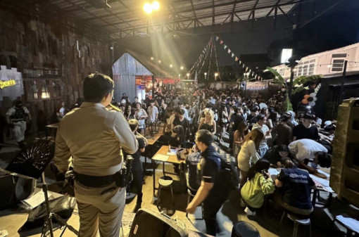 Khaki clash over Chiang Mai pub raids