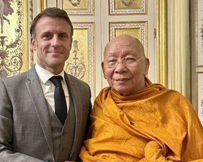 Macron supports Wat Pho Paris