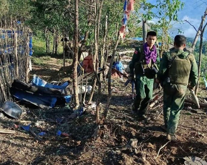 Myanmar armed group seizes China-Myanmar border crossing