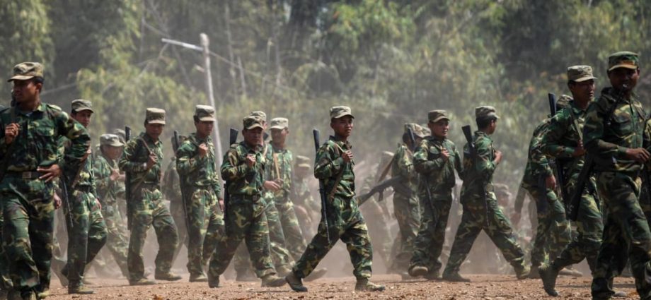 Myanmar rebels seek to control border with India after early wins