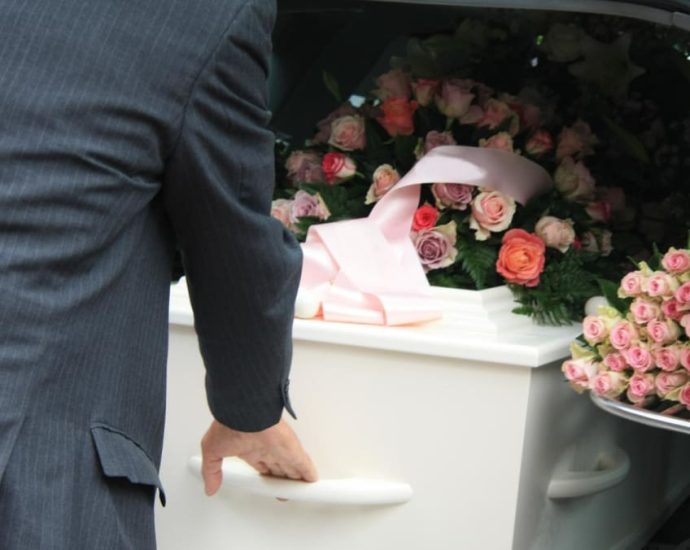 'Not possible' to offer fixed prices for funerals as customers have different demands: Funeral parlours