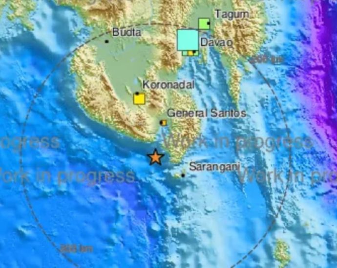 Two dead as strong quake shakes southern Philippines