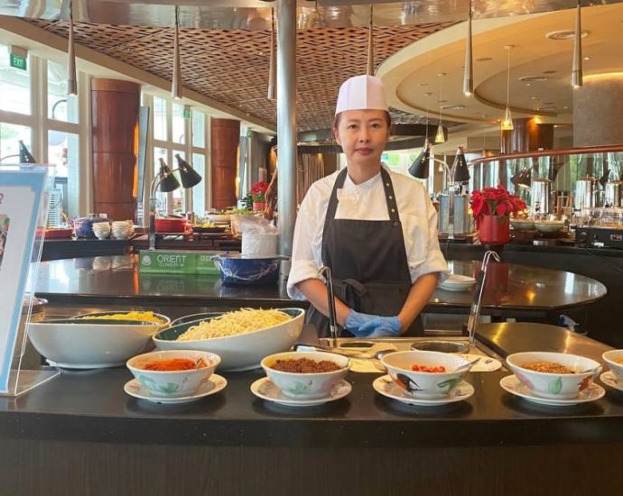 Ah Hui Big Prawn Noodles hawker now serving popular dish at Fullerton Hotel pop-up