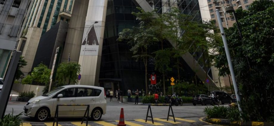 Analysis: Malaysia PM Anwarâs crackdown on ex-financial czar Daim could signal a wider dragnet to come