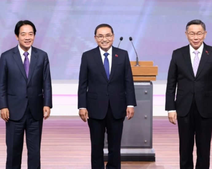 China ties dominate Taiwan presidential debate