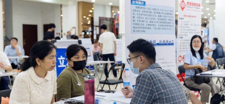 Chinaâs overseas students face hazy future, with tough job markets at home and abroad