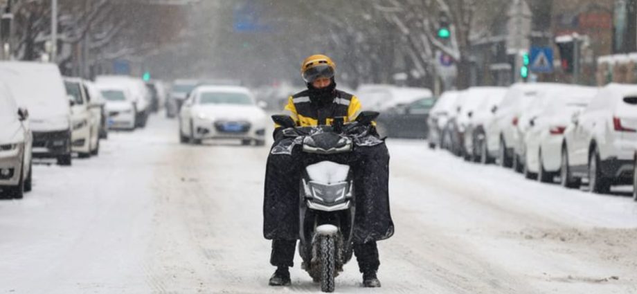 Cold wave freezes most of China, shutting highways, roads