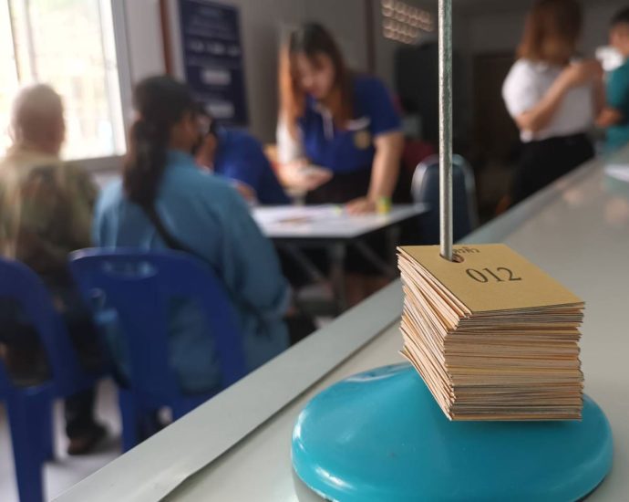 Debtors snub government’s aid with debt