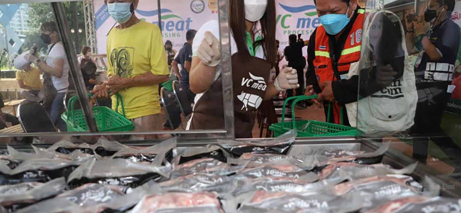 Economic problems biggest burden in 2023: poll