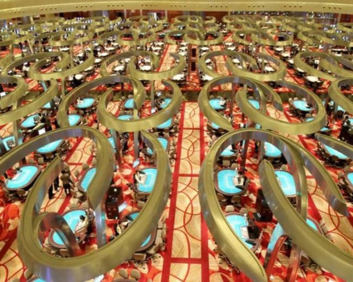 Member of card-counting syndicate that won S3,730 at MBS casino with baccarat ‘formula’ pleads guilty