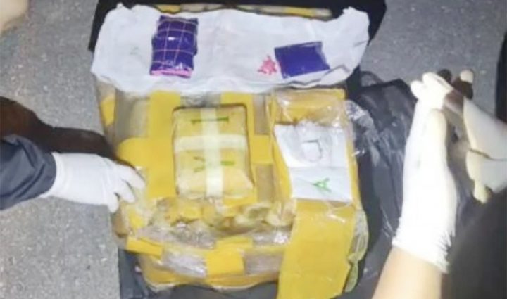 Meth couriers caught only 200 metres into journey