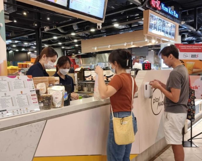 Nutri-Grade labels? Some Singaporeans draw a blank at new health mark for freshly made drinks