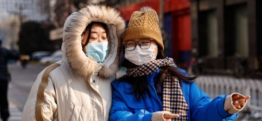 Rare snowfall in southern China as deep freeze grips the north