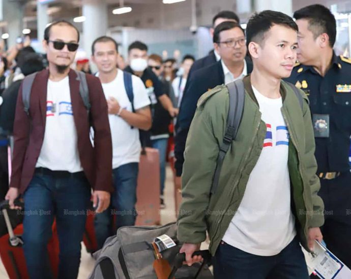 Six more Thai workers set to return as nine still held as hostages