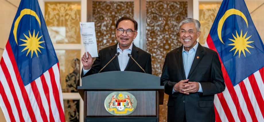 Snap Insight: Malaysia PM Anwarâs new Cabinet choices display his strengthened political hand