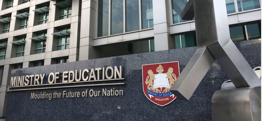 Deadline for poly foundation programme responses extended after students report login issues