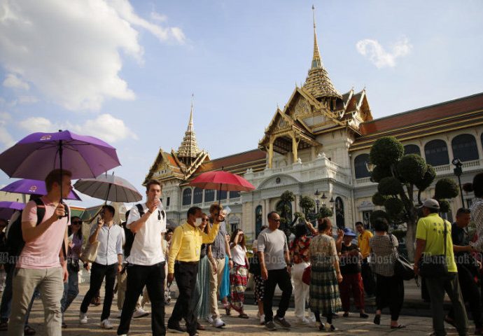 Govt expects 8 million Chinese tourists this year