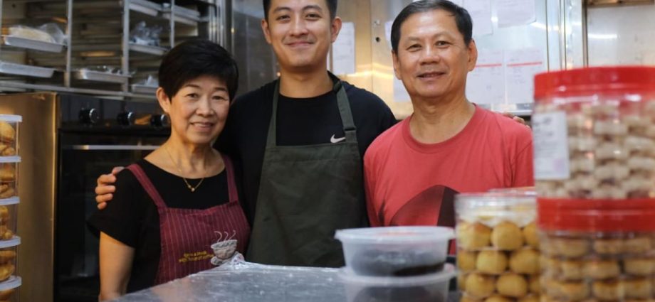 IN FOCUS: This 32-year-old went from teacher to hawker, and wants to continue a family legacy