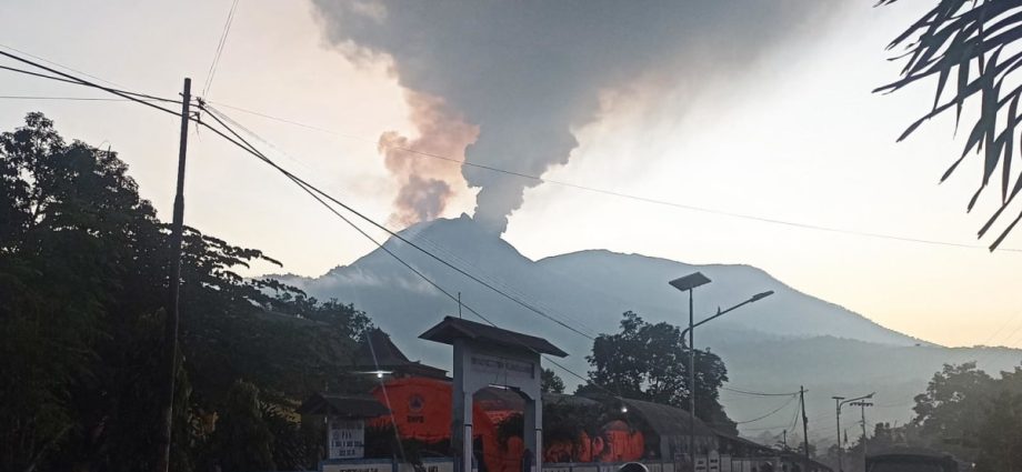 Indonesia’s Lewotobi Laki-Laki volcano erupts, on highest alert level