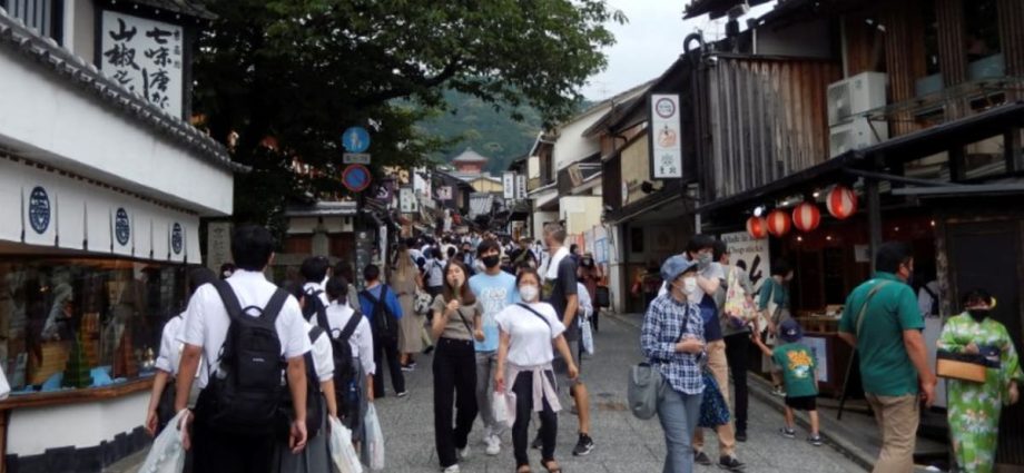 Japan sees record 2.73 million visitors in December in COVID-19 recovery year