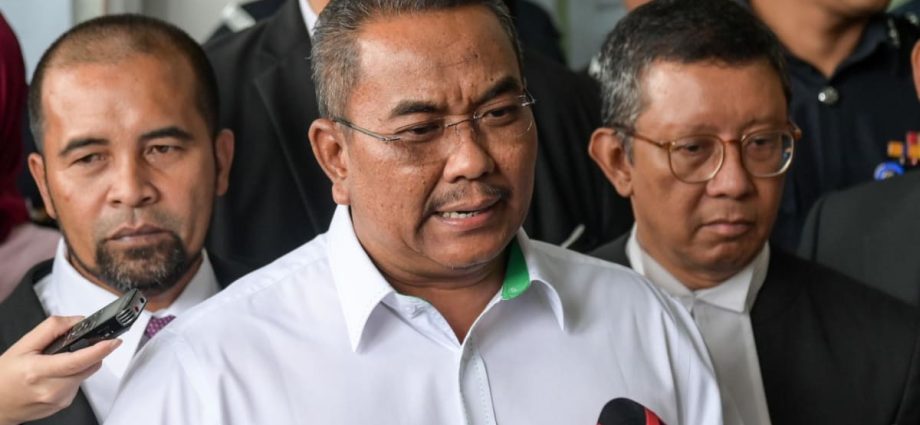 Kedah chief minister makes hours-long visit to Malaysia anti-graft agency over football association case