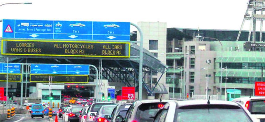 Large MPVs to use bus lanes for faster immigration clearance at Tuas Checkpoint