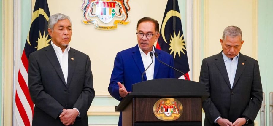 Malaysia gripped in wave of denials, accusations over alleged âDubai Moveâ plot to topple Anwar govt