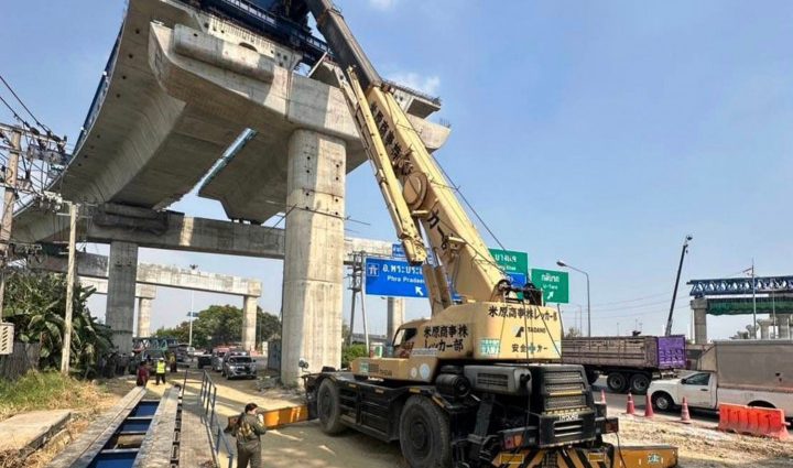 One worker killed as crane sling breaks on Rama II Road
