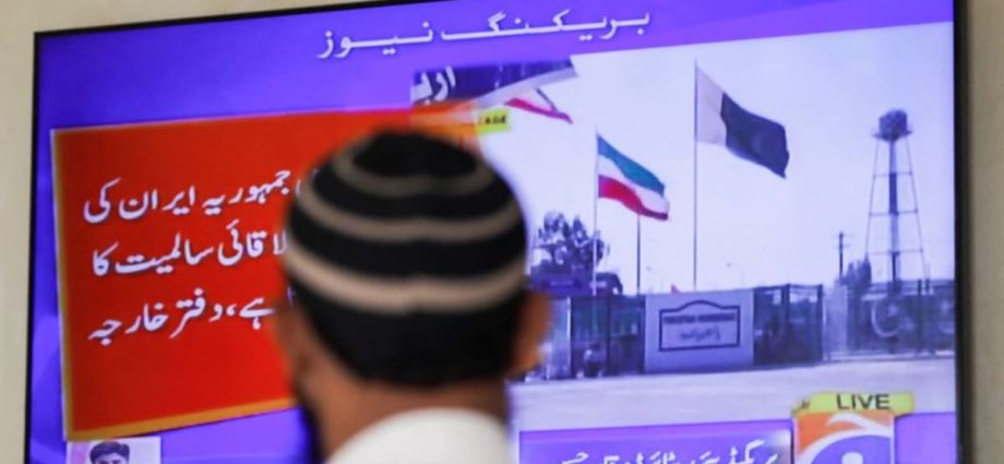 Pakistan hits ‘terrorist hideouts’ in Iran after Tehran strikes