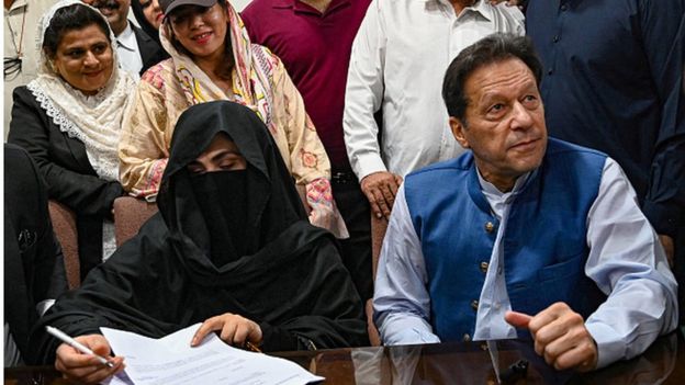 Pakistan: Who is Bushra Bibi, the mystical wife of Imran Khan?