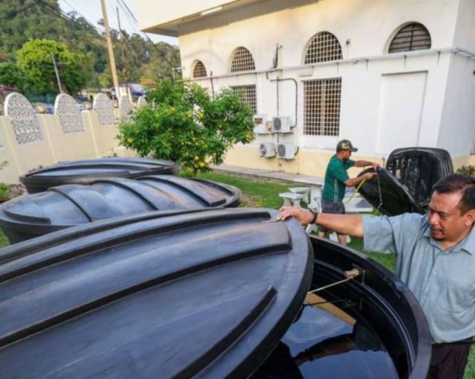 Penangâs residents, businesses air complaints over 4-day water shutdown, posing test for its embattled chief minister