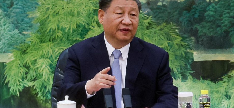 PM invites Xi to visit for talks