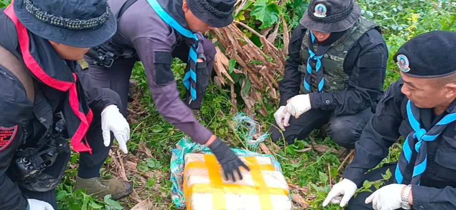 Soldiers seize drugs after border clash with smugglers