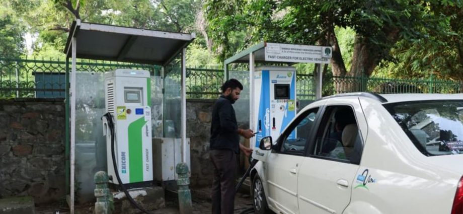 Why New Delhi residents are finding it hard to switch to electric vehicles for personal use