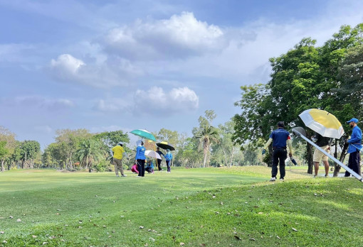 Air force says golf course âcanât be convertedâ