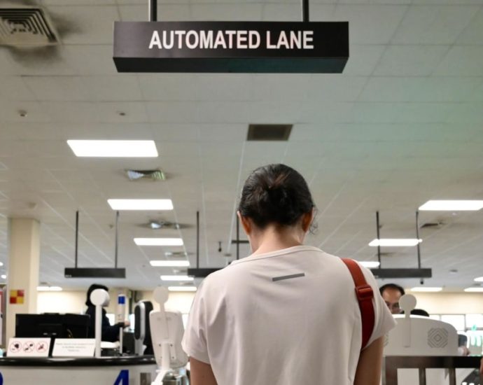 Automated lanes to be set aside for Singaporeans, PRs at border checkpoints