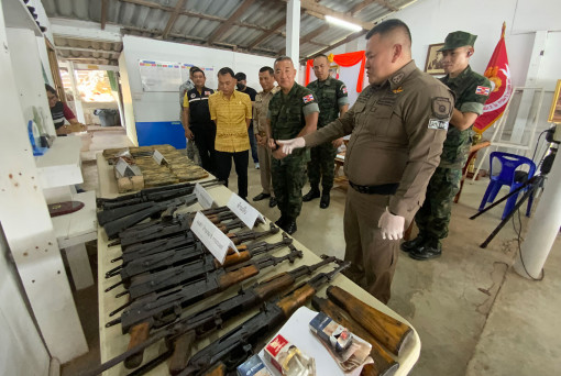 Cambodian held with war weapons in Trat