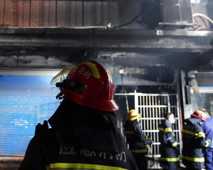 China: 15 dead and dozens more injured in Nanjing flat fire