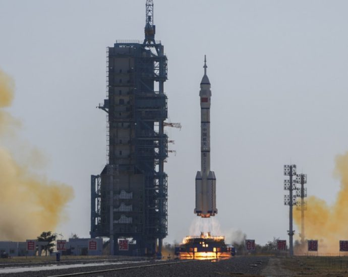 China launches powerful Jielong-3 rocket, paves way for more commercial missions