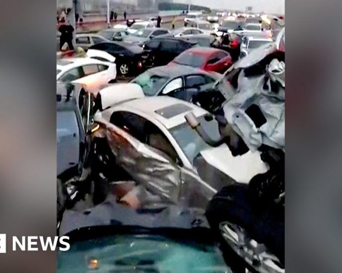 Dozens of cars pile up after icy Chinese highway crash
