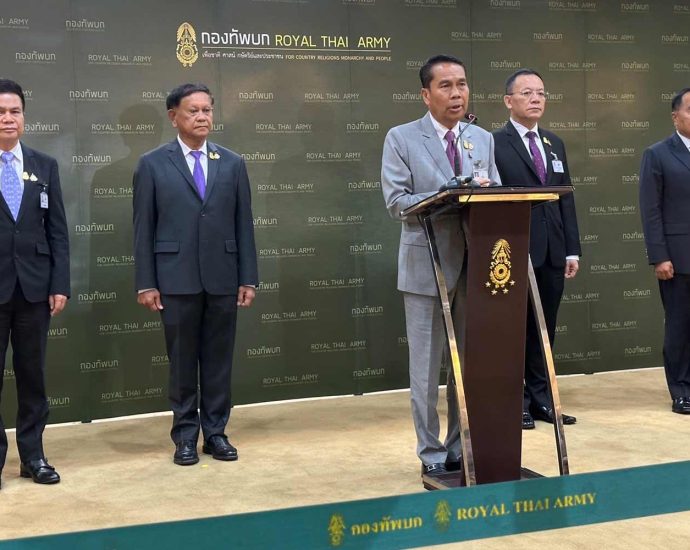 King âdoesnât require road closure for motorcadesâ
