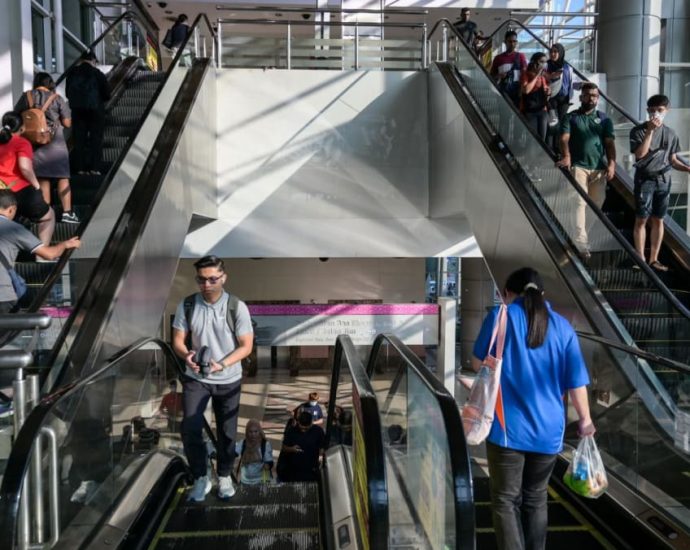 Malaysian government study warns of ‘brain drain’, finds 3 in 4 Malaysians living, working in Singapore skilled or semi-skilled