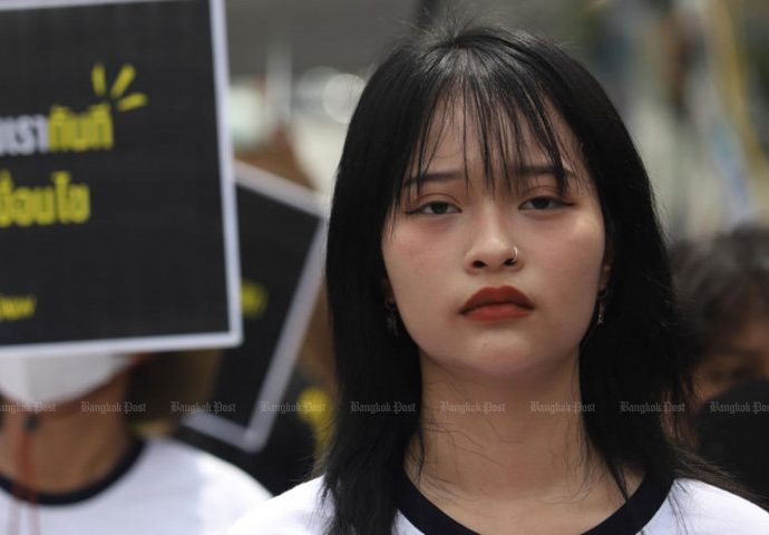 Motorcade protest duo arrested